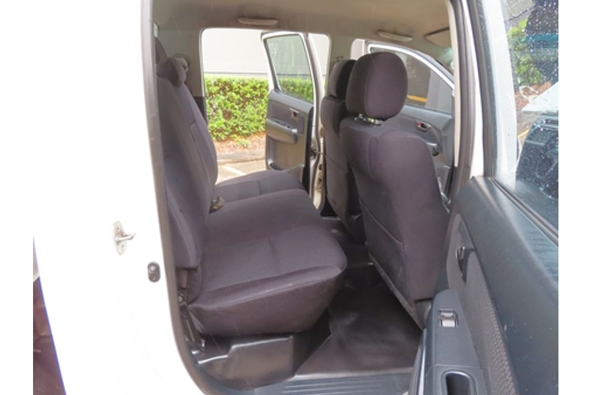 2015 Toyota Hilux SR KUN26R 4X4