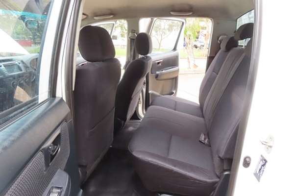 2015 Toyota Hilux SR KUN26R 4X4