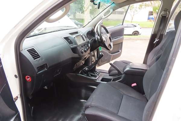 2015 Toyota Hilux SR KUN26R 4X4