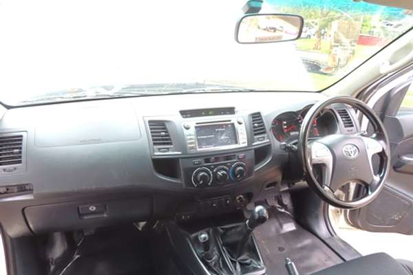 2015 Toyota Hilux SR KUN26R 4X4