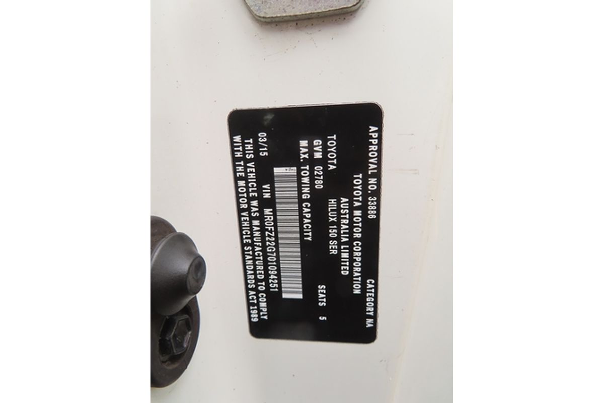 2015 Toyota Hilux SR KUN26R 4X4