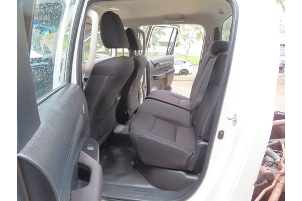 2019 Toyota Hilux SR GUN126R 4X4