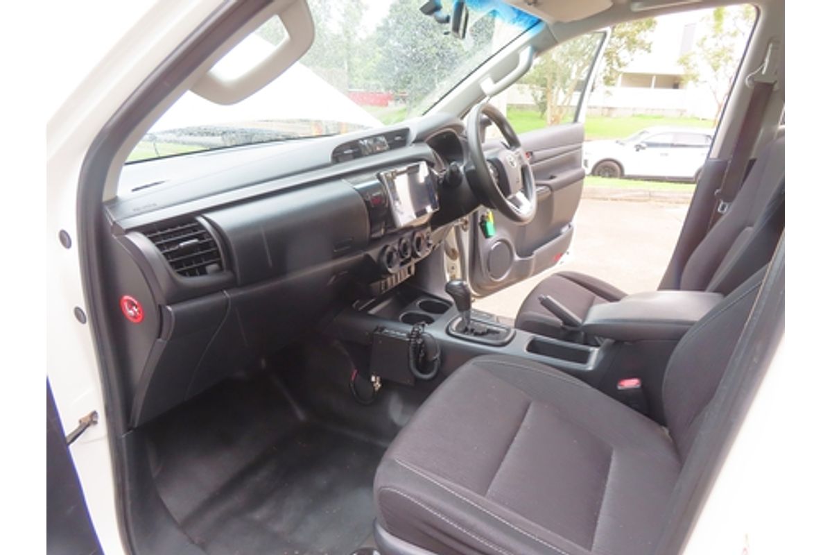 2019 Toyota Hilux SR GUN126R 4X4