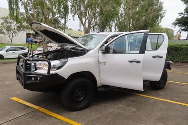 2019 Toyota Hilux SR GUN126R 4X4