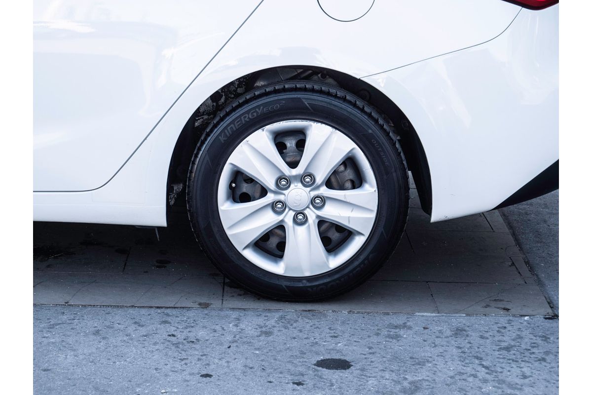 2015 Kia Cerato S YD