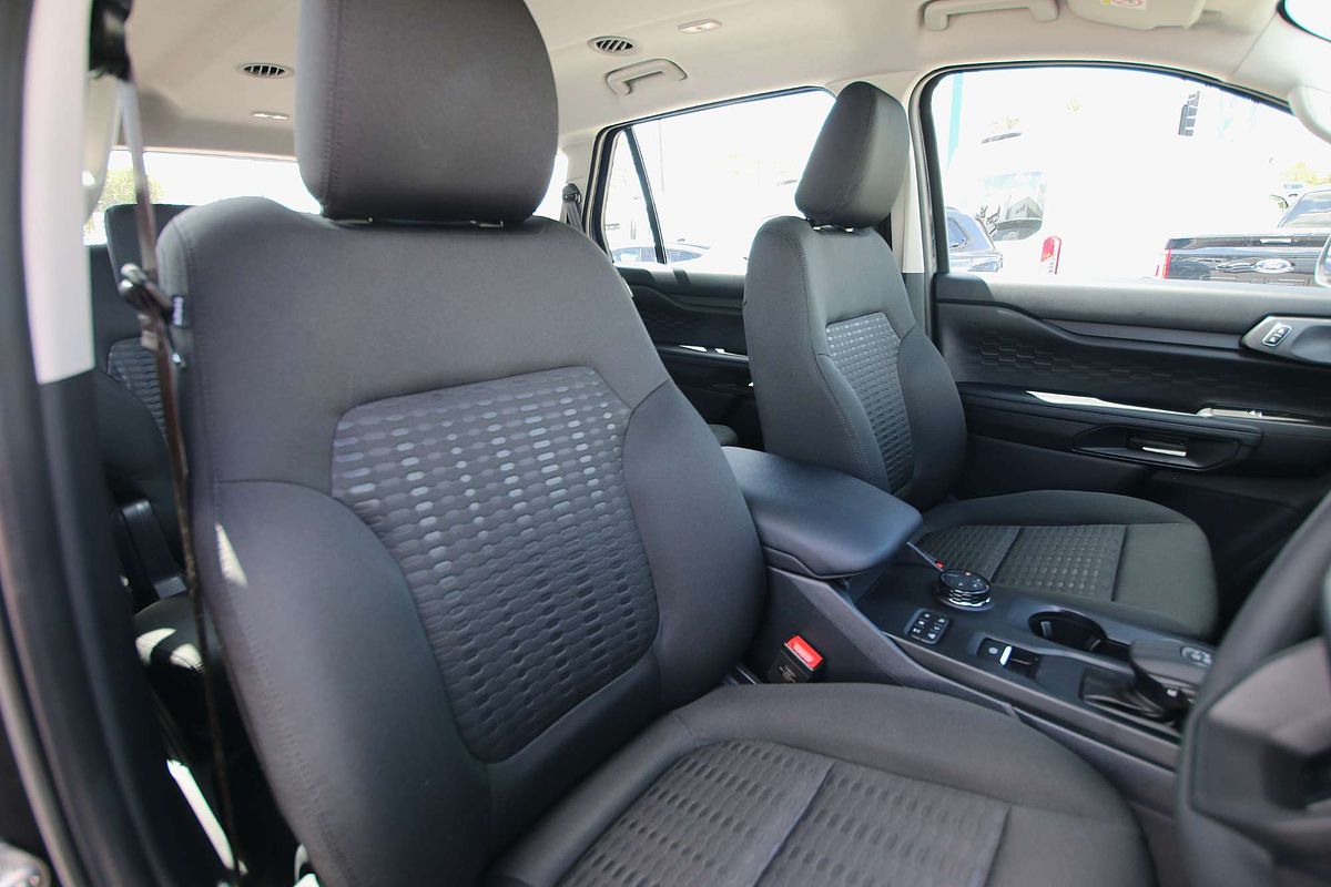 2024 Ford Everest Ambiente 2.0L