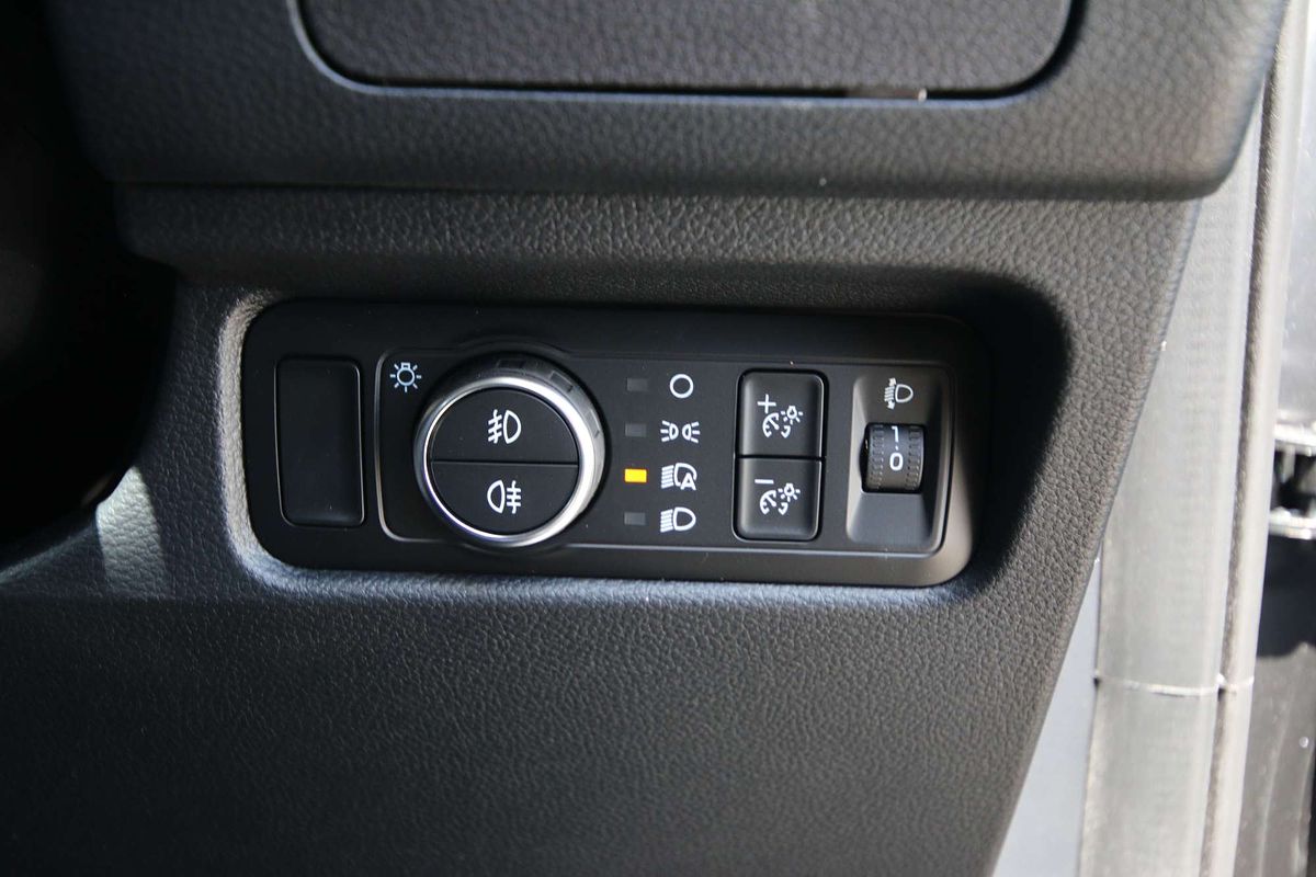 2024 Ford Everest Ambiente 2.0L