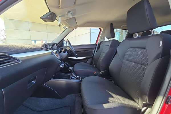 2017 Suzuki Swift GLX Turbo AZ