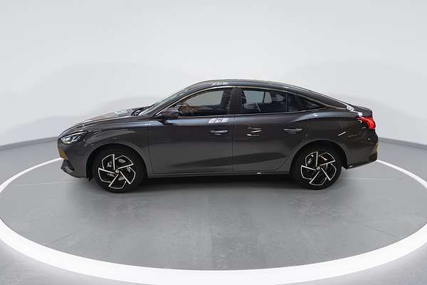 2024 MG MG5 Essence