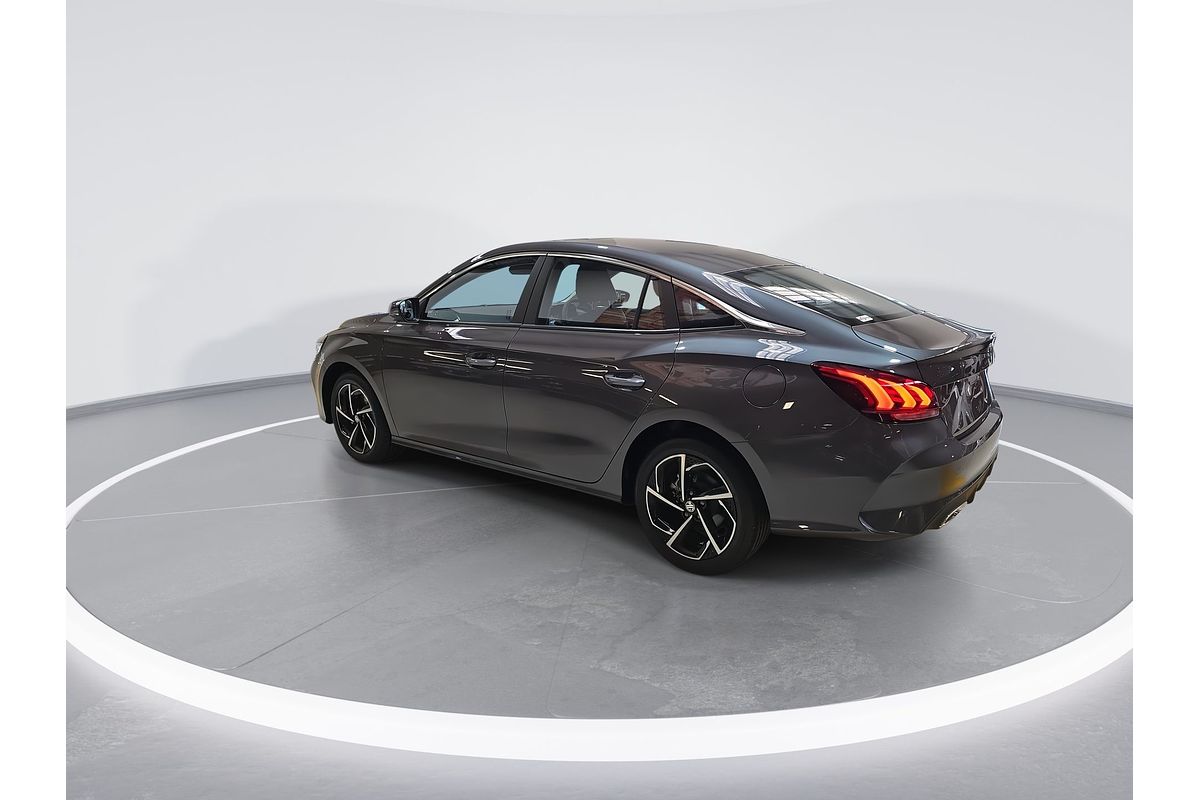 2024 MG MG5 Essence