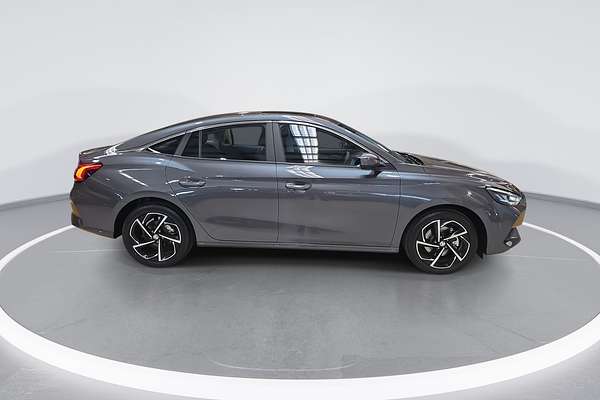 2024 MG MG5 Essence