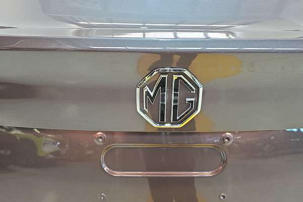 2024 MG MG5 Essence