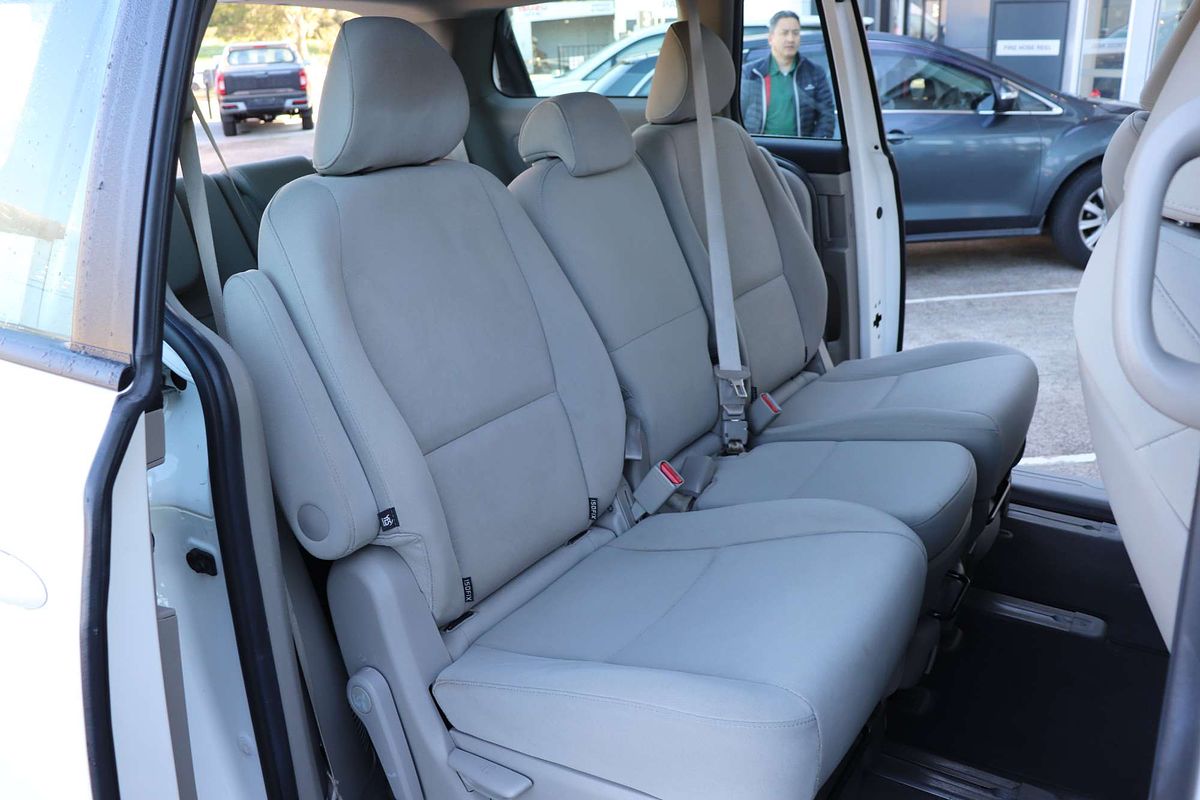 2020 Kia Carnival S YP