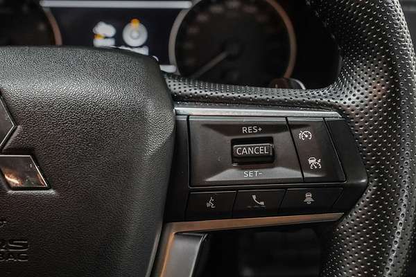 2024 Mitsubishi Outlander LS ZM