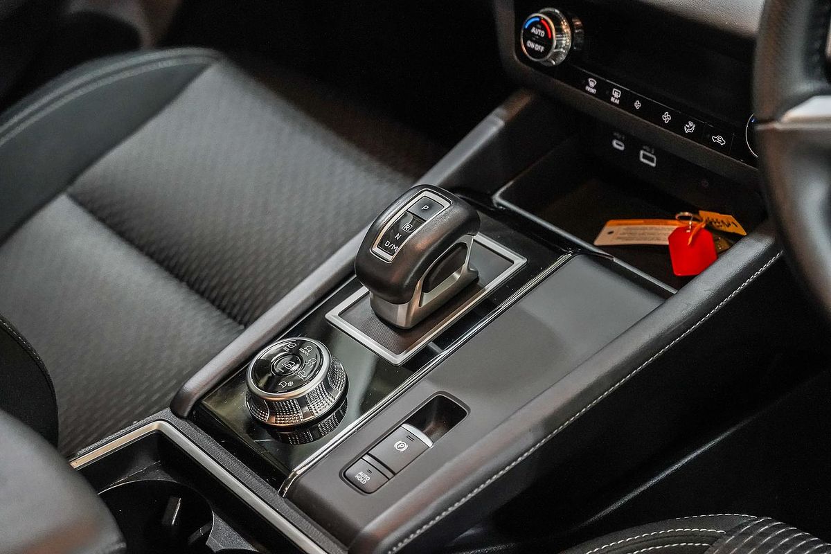 2024 Mitsubishi Outlander LS ZM