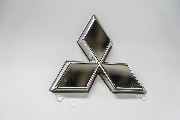 2024 Mitsubishi Outlander LS ZM