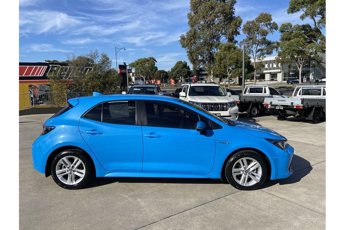 2020 Toyota Corolla SX Hybrid ZWE211R