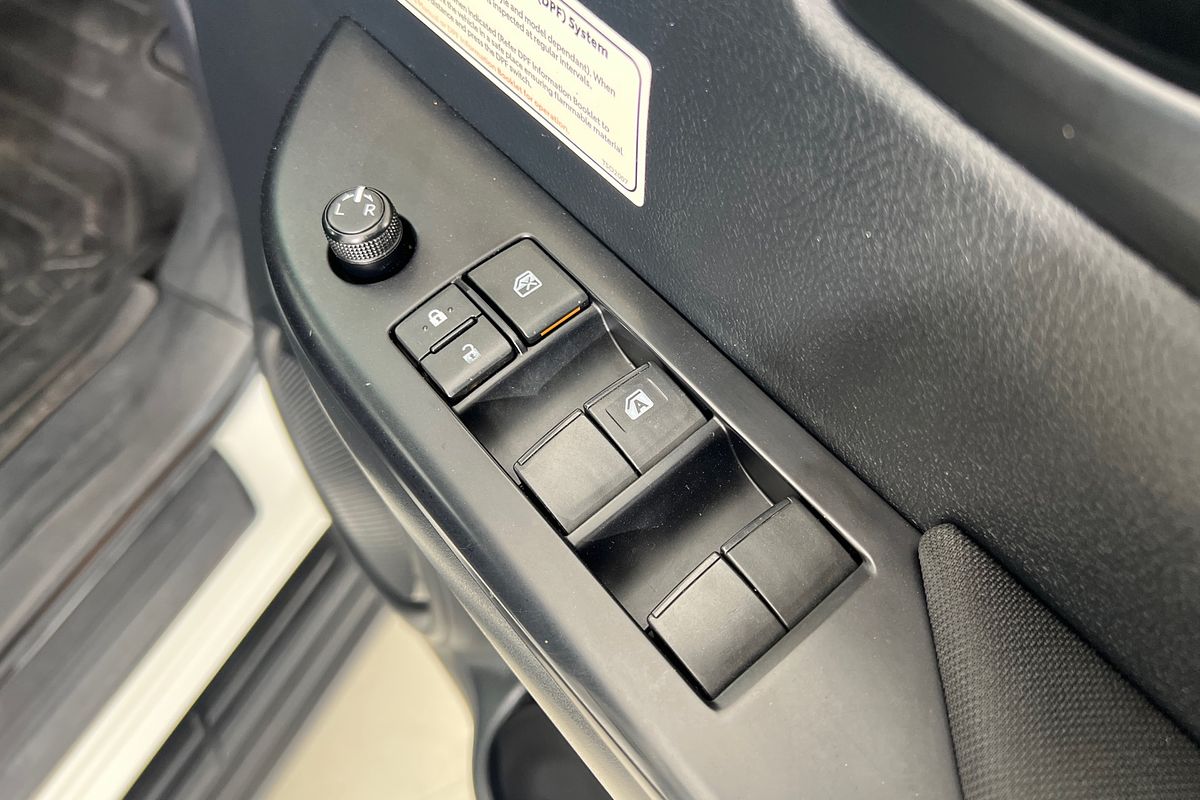2020 Toyota Hilux SR GUN126R 4X4