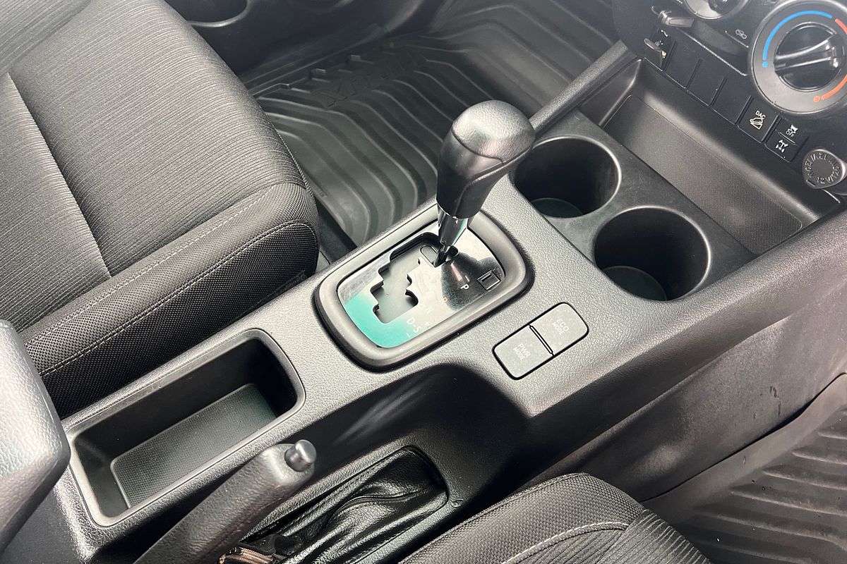 2020 Toyota Hilux SR GUN126R 4X4