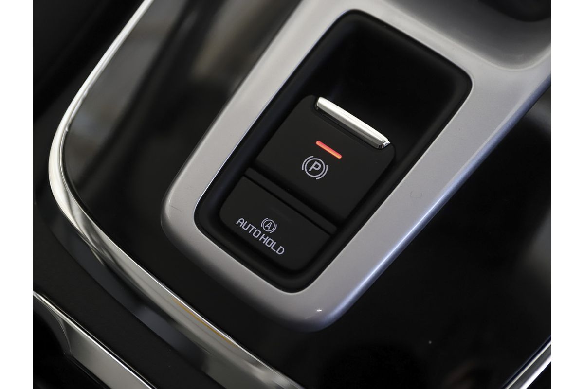 2023 Isuzu MU-X LS-T