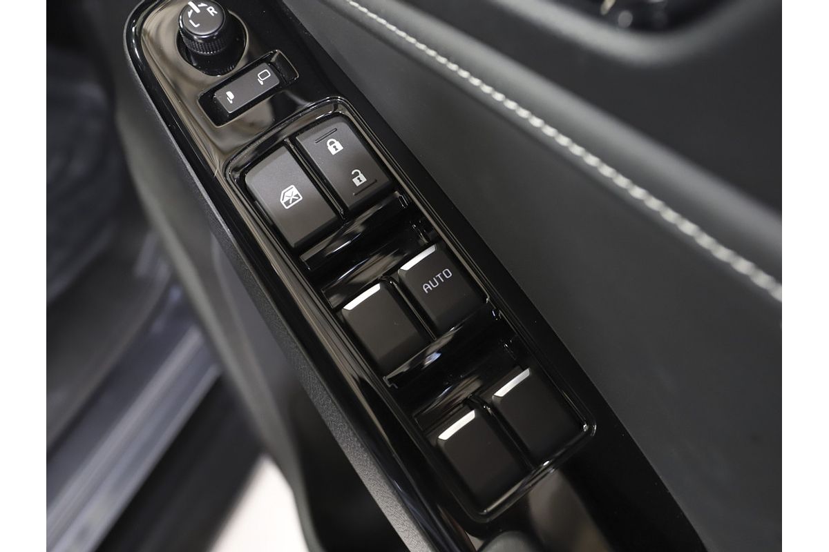 2023 Isuzu MU-X LS-T