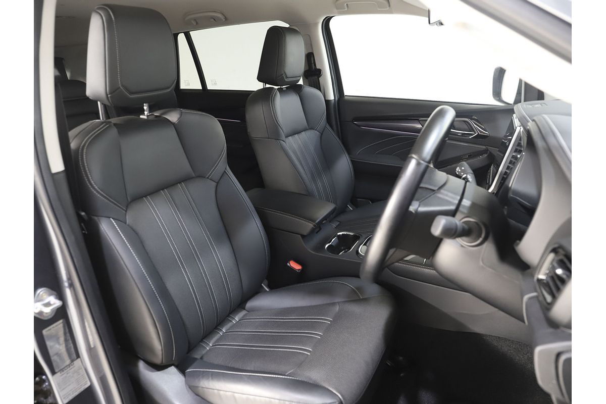 2023 Isuzu MU-X LS-T