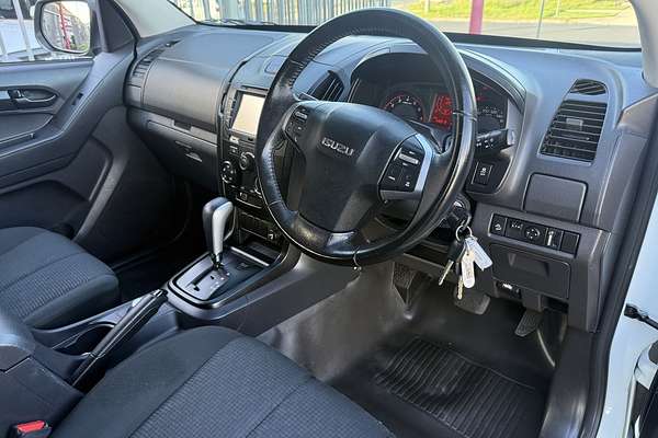 2017 Isuzu D-MAX SX 4X4