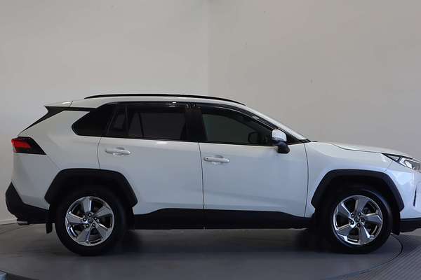 2020 Toyota RAV4 GXL MXAA52R