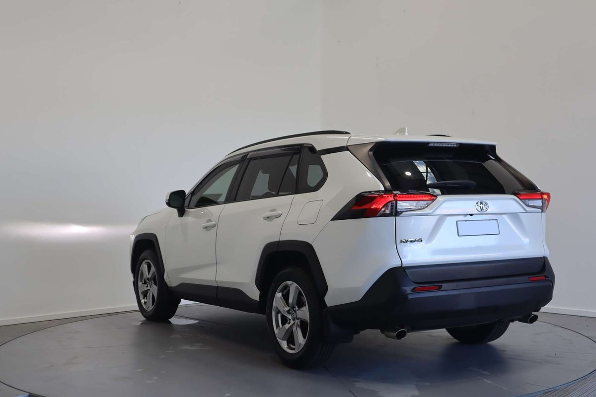 2020 Toyota RAV4 GXL MXAA52R