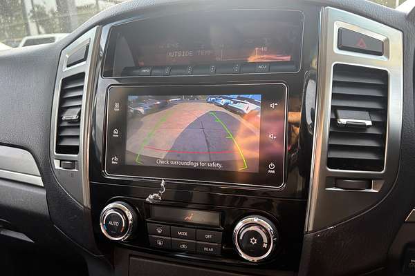 2017 Mitsubishi Pajero GLX NX