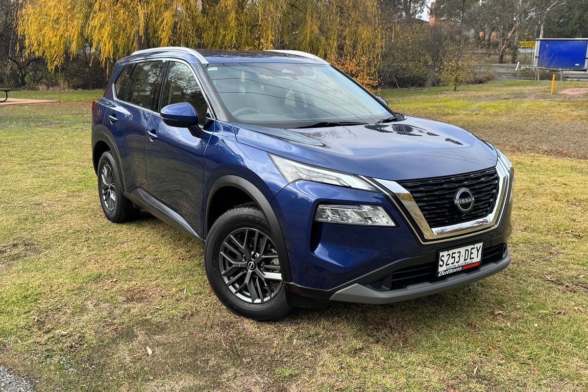 2023 Nissan X-TRAIL ST T33