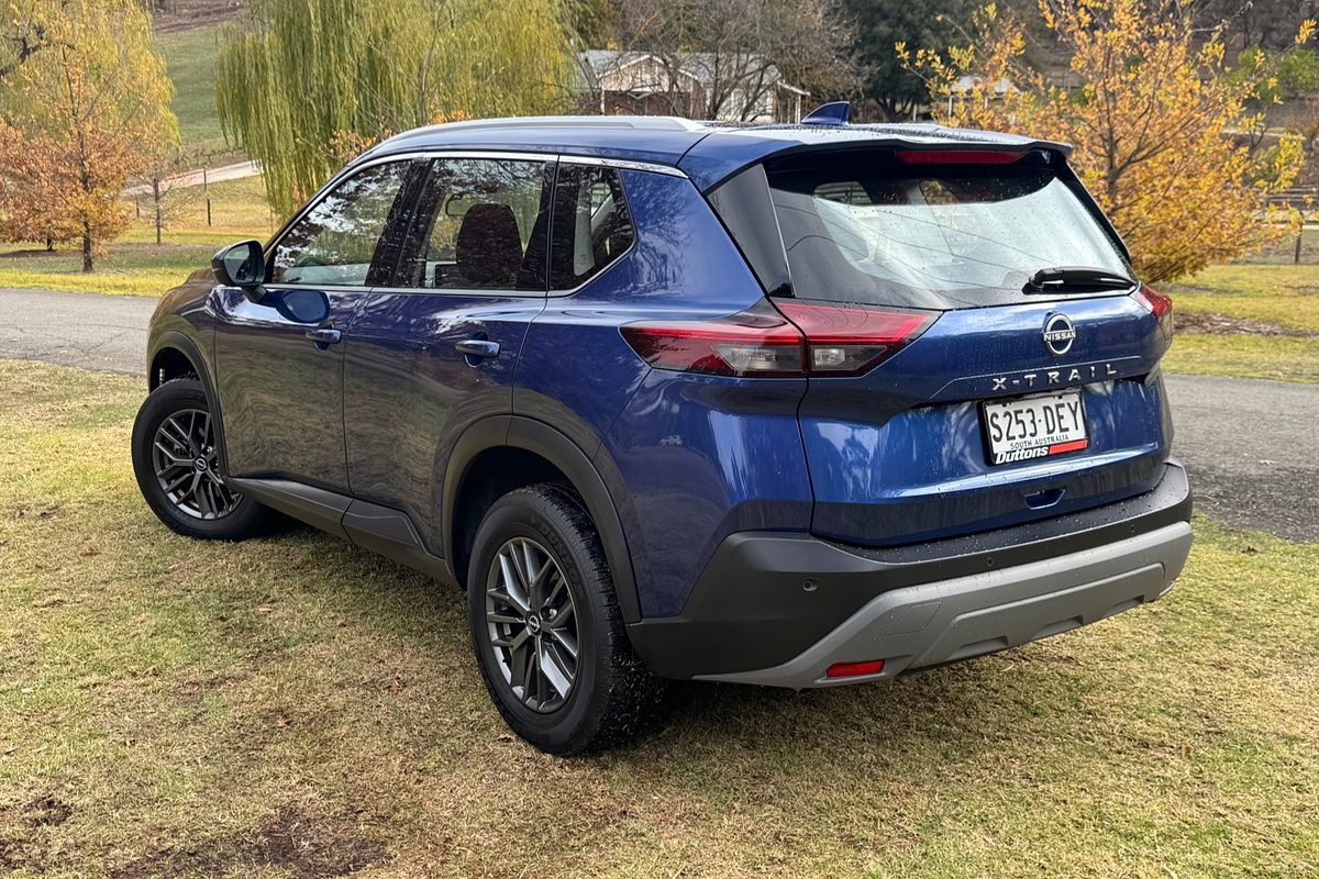 2023 Nissan X-TRAIL ST T33