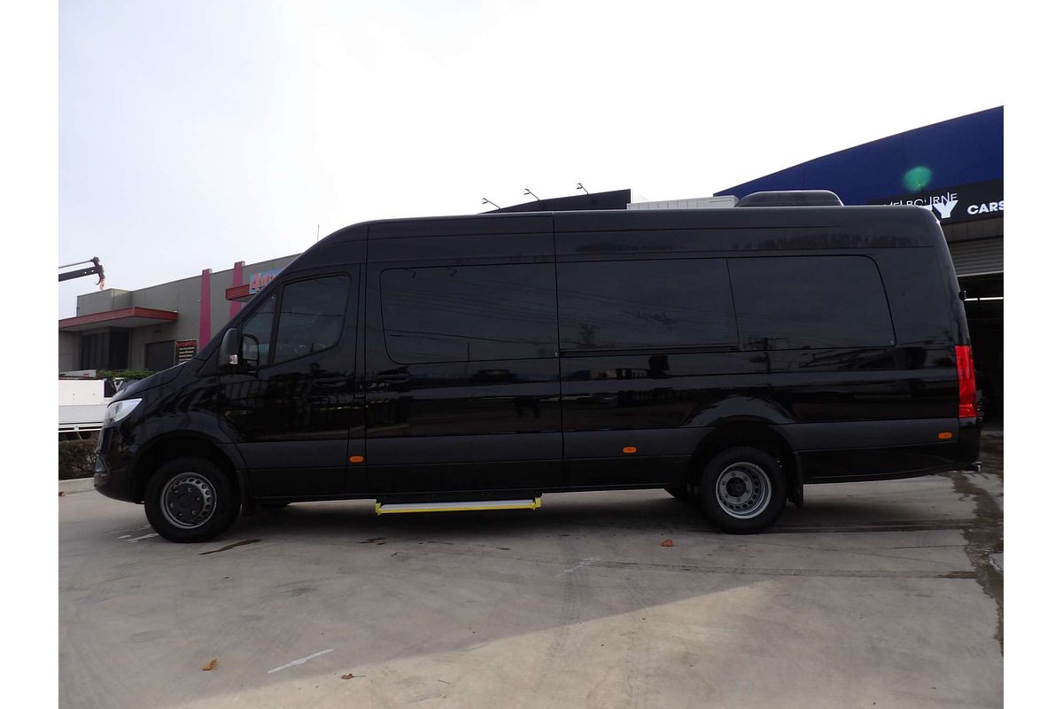 2023 Mercedes-Benz Sprinter 517CDI VS30