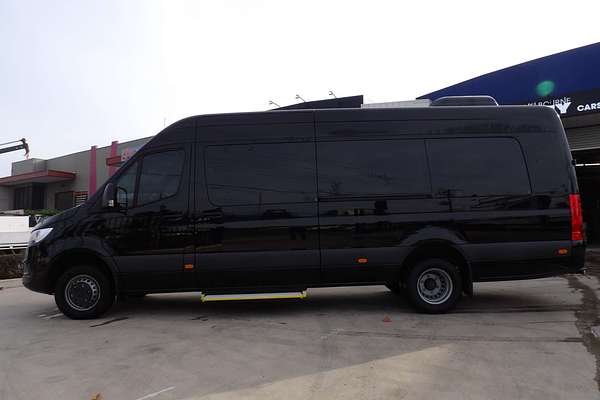 2023 Mercedes-Benz Sprinter 517CDI VS30