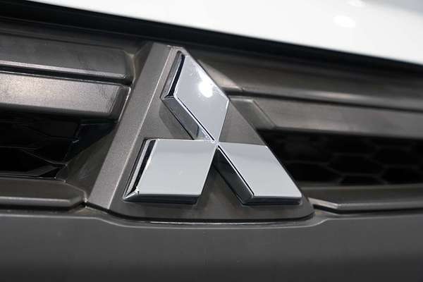 2020 Mitsubishi Triton GLX ADAS MR 4X4