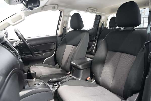 2020 Mitsubishi Triton GLX ADAS MR 4X4
