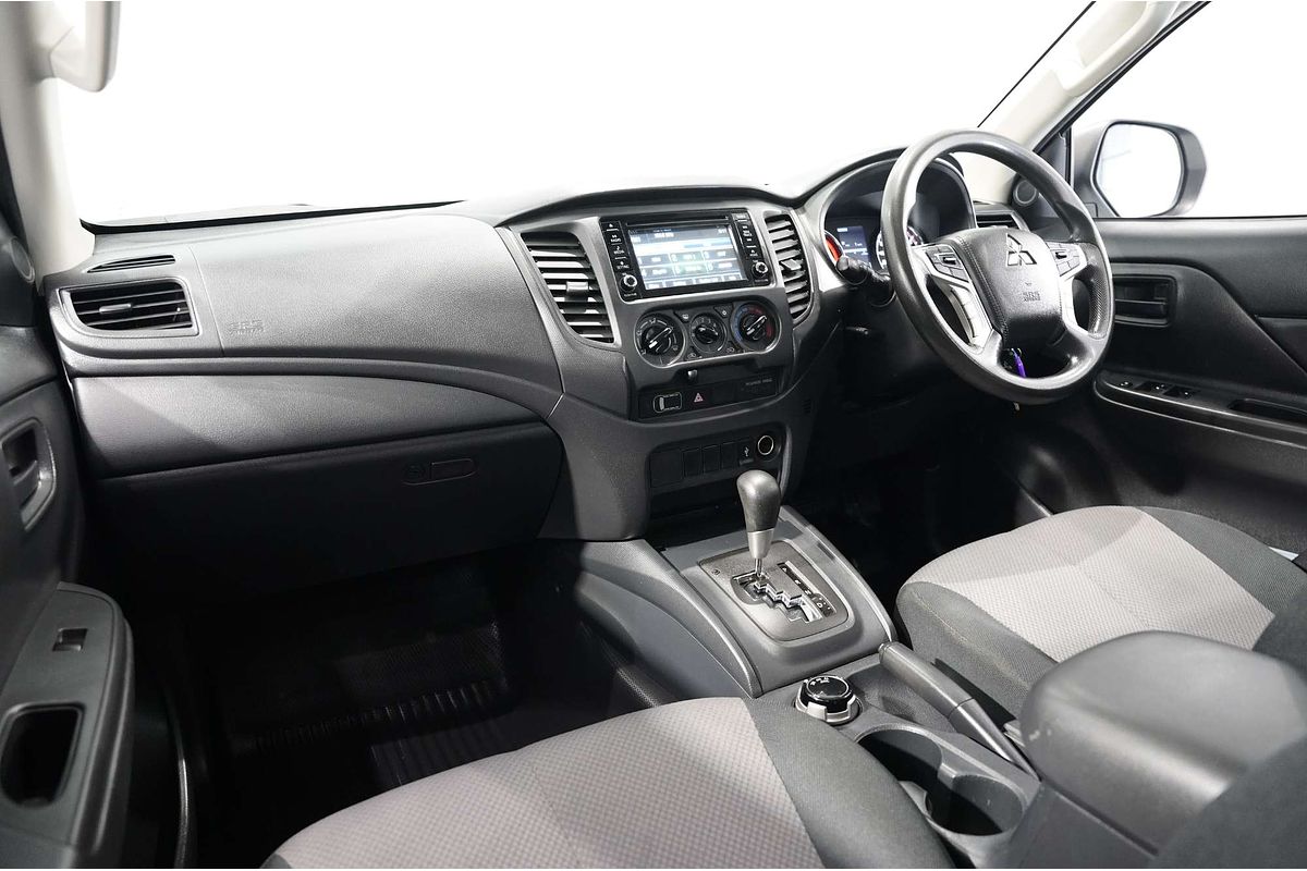 2020 Mitsubishi Triton GLX ADAS MR 4X4