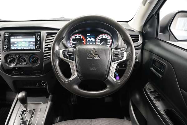 2020 Mitsubishi Triton GLX ADAS MR 4X4