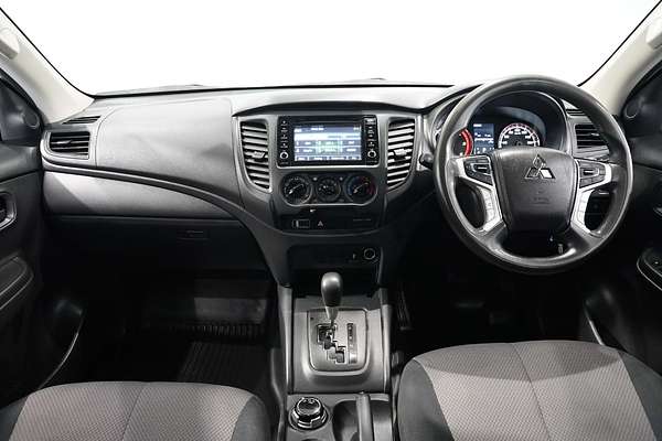 2020 Mitsubishi Triton GLX ADAS MR 4X4