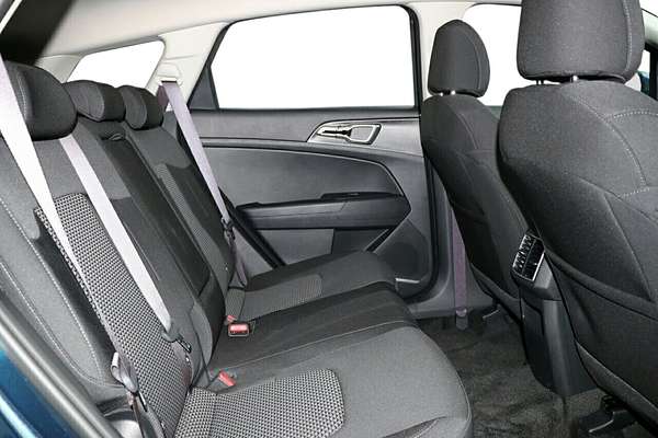 2025 Kia Sportage S NQ5