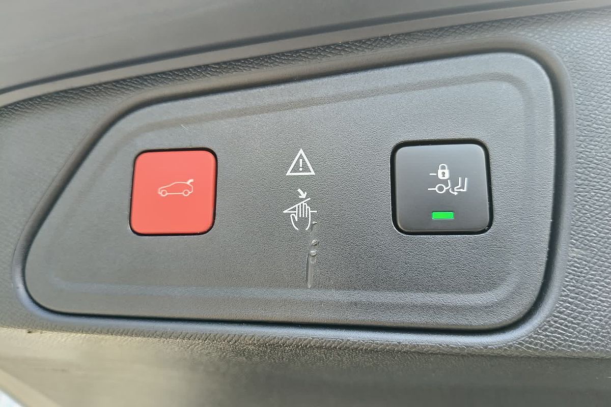 2019 Peugeot 3008 Allure P84