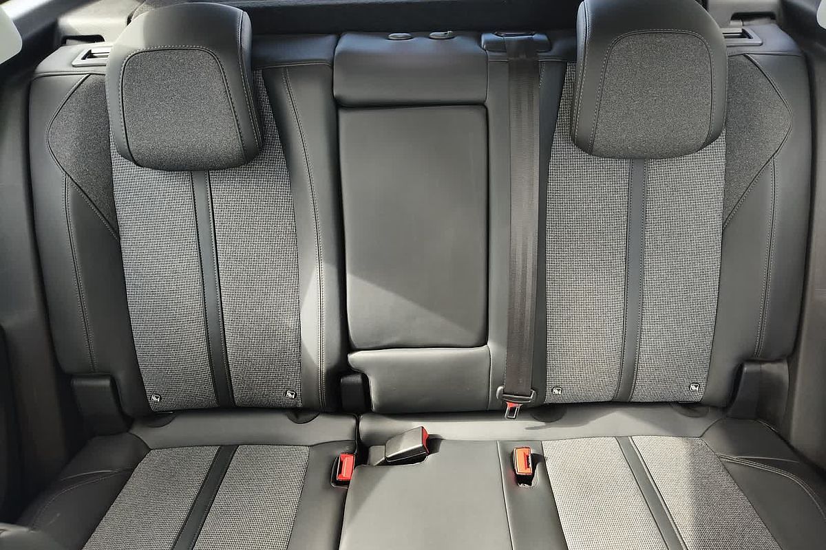 2019 Peugeot 3008 Allure P84