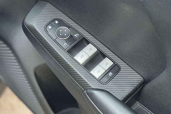 2024 Mitsubishi Outlander ES ZM