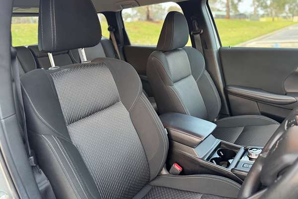 2024 Mitsubishi Outlander ES ZM