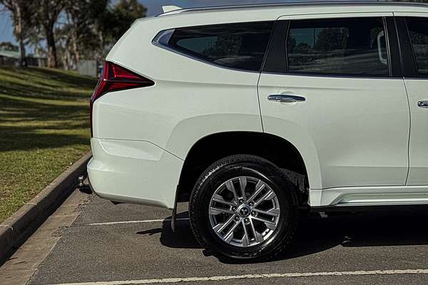 2022 Mitsubishi Pajero Sport GLX QF
