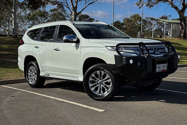 2022 Mitsubishi Pajero Sport GLX QF
