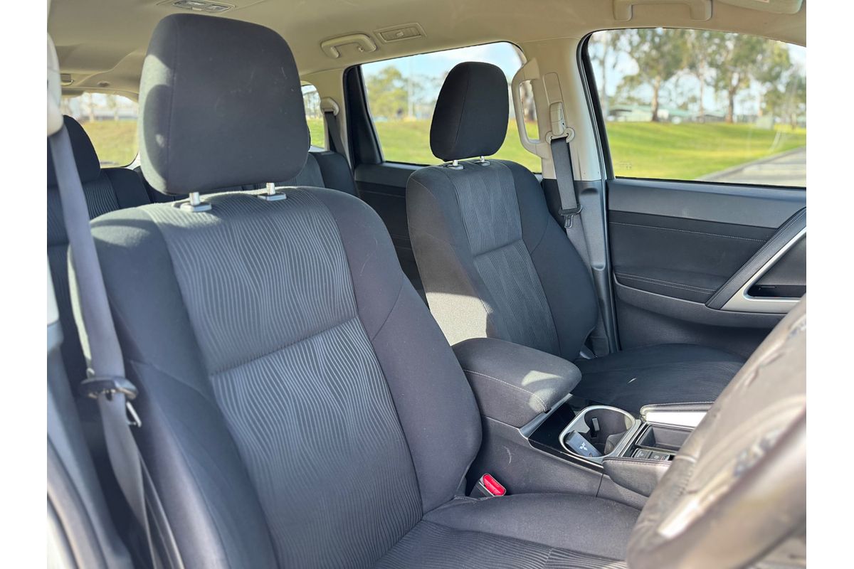 2022 Mitsubishi Pajero Sport GLX QF