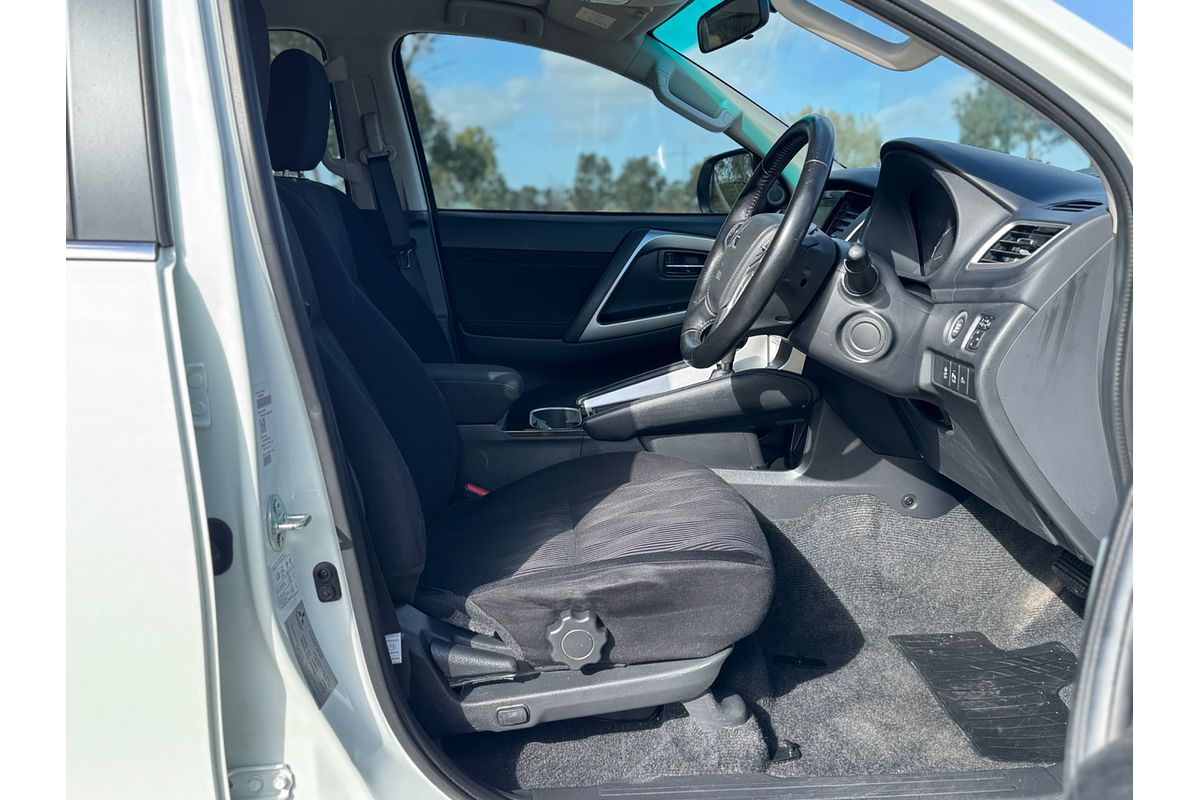 2022 Mitsubishi Pajero Sport GLX QF