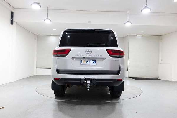 2023 Toyota Landcruiser Sahara FJA300R