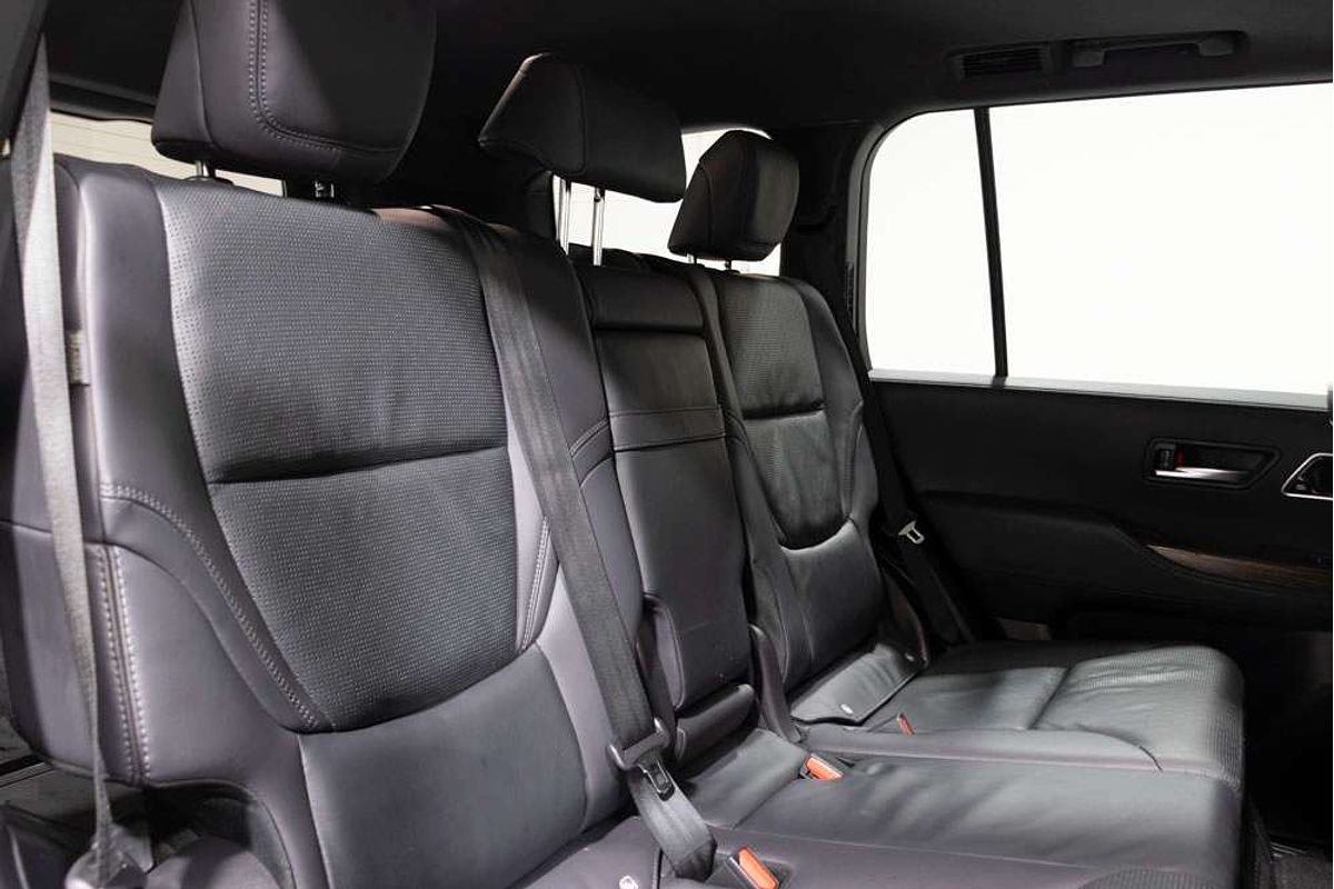 2023 Toyota Landcruiser Sahara FJA300R